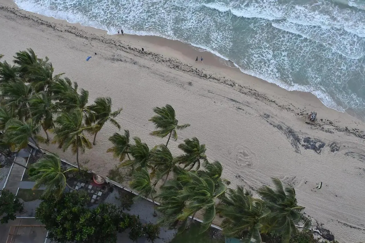 Kasa Ocean Breeze Beachfront Condo Pool San Juan 0*,  Porto Rico